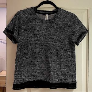 Lululemon Short Sleeve Shirt Size 4